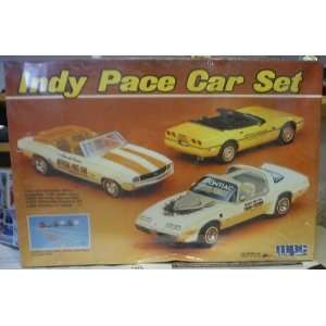   Car Set 1/25 Scale Plastic Model Kit Set with 3 kits Toys & Games