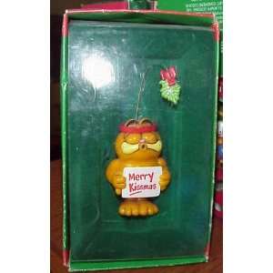   #555215 Garfield Merry Kissmas Treasury Ornament
