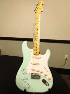 GF GRAMMY Bruno Mars Signed Fender Stratocaster Electric Guitar   Surf 
