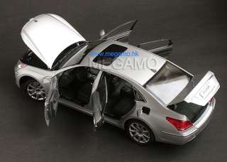 18 Hyundai Equus Genesis sedan 2011 Silver Dealer Ed MINIKRAFT KOREA 