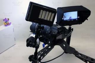 The HD monitor can be mounted on the hot shoe of DSLR camera or on the 