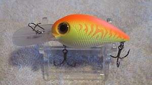 STORM WIGGLE WART LURE HOT COLOR NEVER USED ITEM #13  