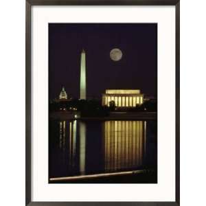  Moonrise over the Lincoln Memorial Architecture Framed 