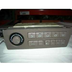   AVALON 95 96 lower (mtd under radio), XLS (push buttons) Automotive