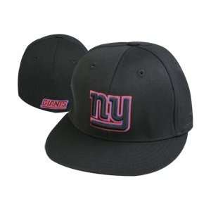   New York Giants Black On Black Flat Brim Hat / Cap