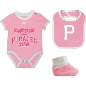 Pittsburgh Pirates Newborn Pink Triple Play Bib, and Bootie, and 