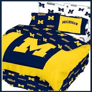    University of Michigan Bed in a Bag   KING SIZE