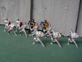 Barclay and Cherilea ? or Crescent ? ,Mixed Set of Lead Knights,11 On 