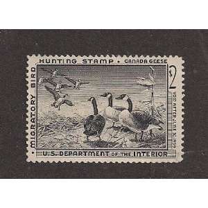   Rw25 1958 Federal Duck Hunting Stamp; Canada Goose. 