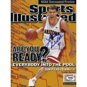 Luke Walton (ARIZONA) autographed Sports Illustrated Magazine  