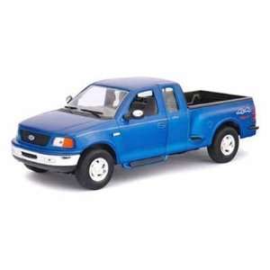   Ford F 150 Flareside Super Cab Pick Up Truck 1/18 Blue Toys & Games