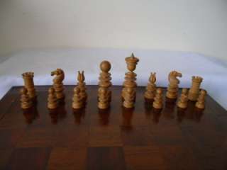 ANTIQUE CALVERT STYLE CHESSMEN + MID19CENTURY ENGLISH 4 WOODS 