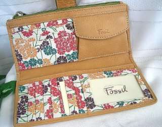 NWT FOSSIL WEEKENDER Camel Leather CHECKBOOK CLUTCH Wallet  