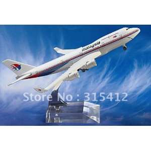 com new 16cm metal boeing 747 malaysia airlines plane model airplane 