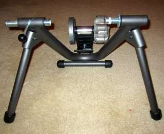 CycleOps Fluid 2 Trainer – Used Once – Lots of Accessories (Mat 