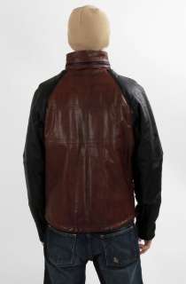 United Face Mens New Trendy Zip off Sleeve Genuine Leather Jacket 