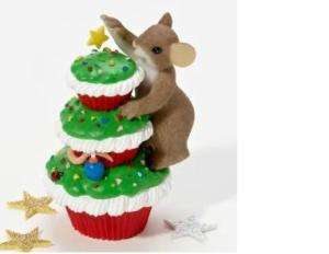 Charming Tails~MERRY CHRISTMAS CUPCAKE~2011~BRAND NEW~  