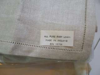 Lord & Taylor Vintage Irish Linen Tablecloth Matching 12 Napkin Set 