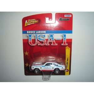2011 Johnny Lightning R19 Reissue Bruce Larson USA 1 1972 Chevy Vega 