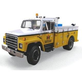  38687 1/25 Ford LNT8000 Snow Plow Dump Truck Toys & Games