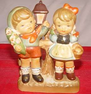 VTG BOY AND GIRL FIGURINE WALES FROM JAPAN 6 T D5075  