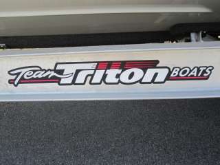 04 Triton Sea Flight 22ft Center Console Mercury 200hp Bimini Top 