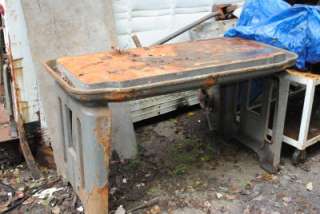 Welding Table Machine Base Heavy Cast Table with Legs Cast very w 