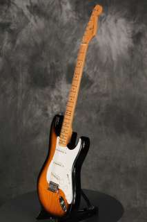   1954 reissue Stratocaster 40th Anniversary w/2 cases w/BOX  