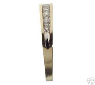Affinity 1/3 ctw Diamond Band Ring in 14kt gold size 8. Featuring 10 