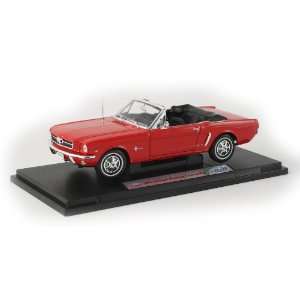   18 Scale Diecast 1964 Ford Mustang Convertible   Red Toys & Games