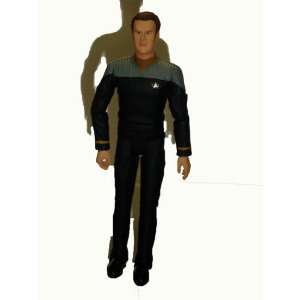  Star Trek Officer II (REG 14.95) Toys & Games