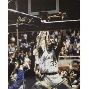 Magic Johnson Autographed/Hand Signed Michigan State Spartans 16X20 
