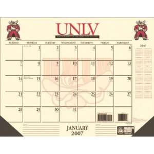  UNLV Runnin Rebels 22x17 Desk Calendar 2007 Sports 