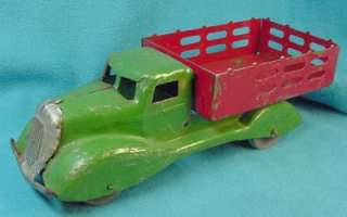 Vintage Tin Toy Farm Truck, Vintage 1938. 10 inches long.  