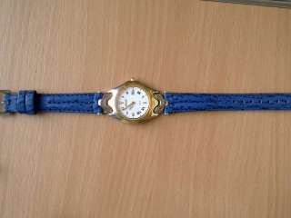 Seiko SQ 50 Damenuhr Top erhalten mit Batterie blaues Armband in 