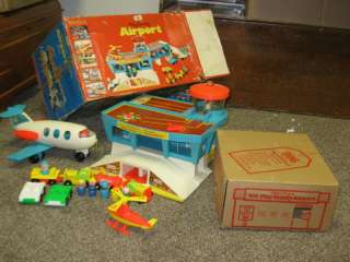 VTG Fisher Price Little People Play Airport Set 996 M  