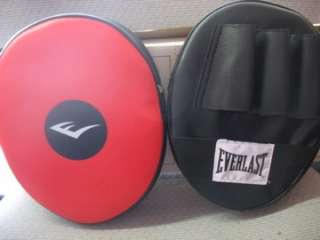  EVERLAST FOCUS PAD PUNCH BOXING MITTS RED BOXING GEAR EQUIPMENT  