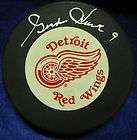   howe autographed signed puck detroit red wings expedited shipping
