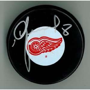  Igor Larionov Autographed Detroit Red Wings Puck Sports 