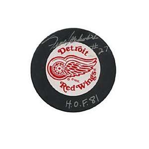 Frank Mahovlich #27 HOF 81 Autographed / Signed Detroit Red Wings 