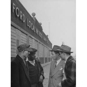 Tommy Thompson Talking to Ford Workers During His Campaign Premium 