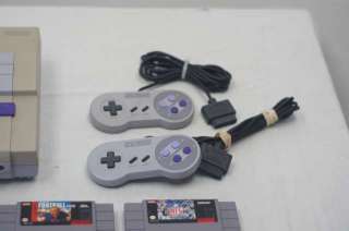 Super Nintendo Entertainment System (SNES) Bundle + 14 Games ~ Super 