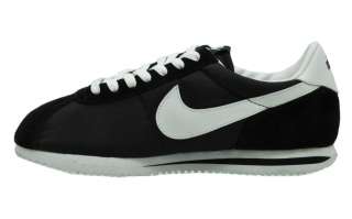 Nike Cortez Basic Nylon Black White Classic Running 310669 011 Men 