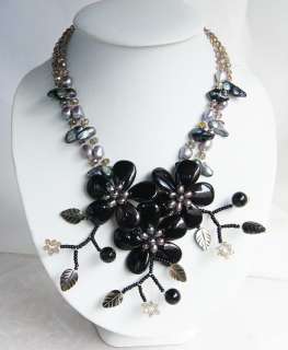 WIRED FLOWER NECKLACE WITH ONYX PEARL MOP QUARTZ  